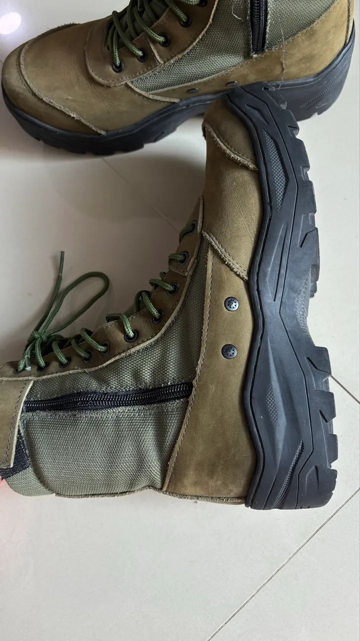 Coturno com zíper modelo novo do exército 