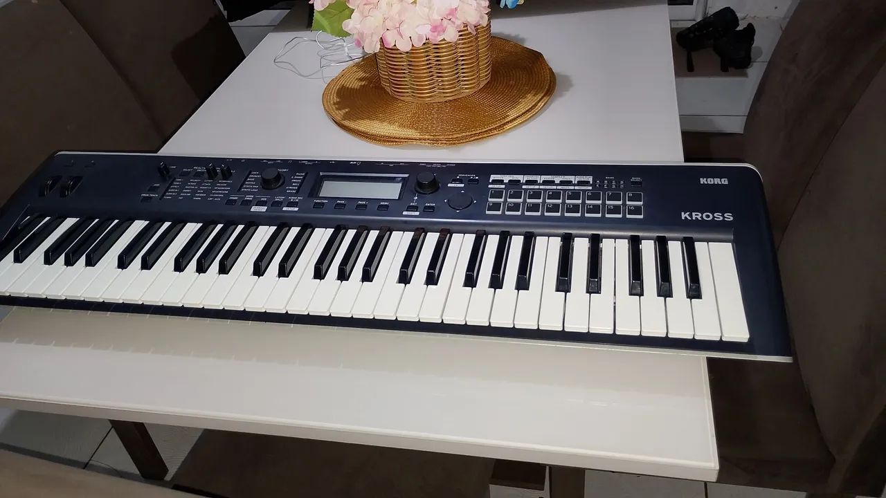 Korg kross 2  - Foto 2