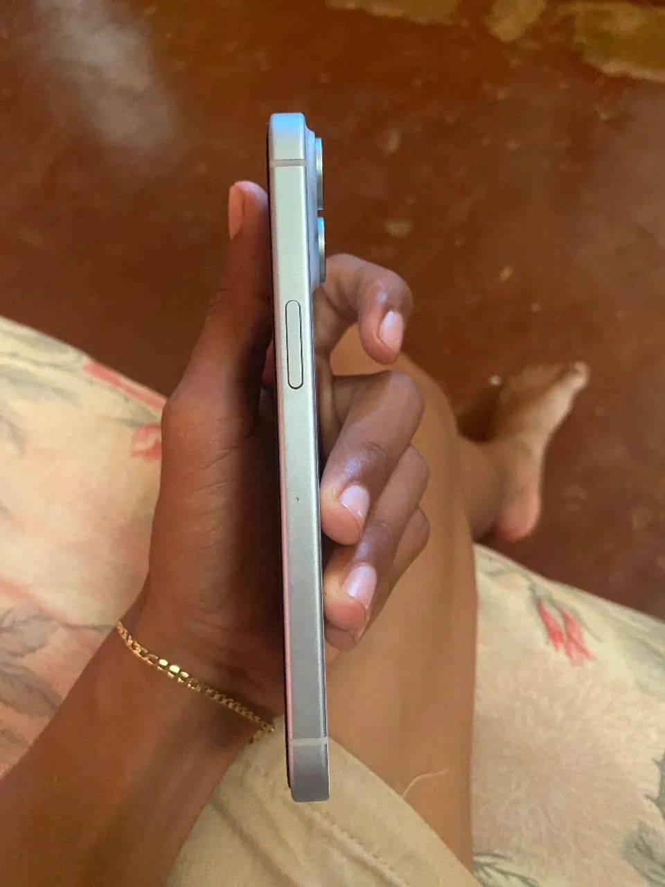 Vendo Iphone 15  - Foto 4