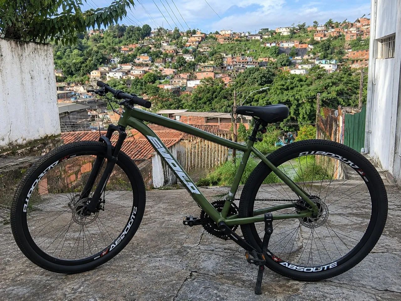 Bicicleta EVOLO X // Aro 29 Seminova