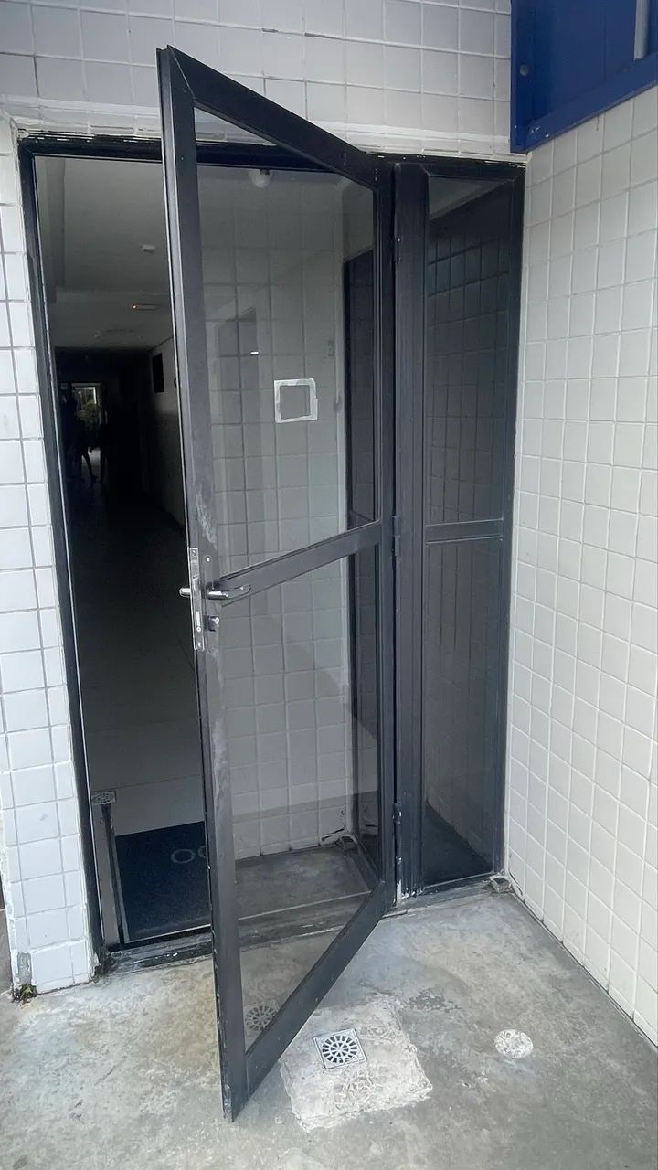 Porta de vidro - Preço negociável - Foto 2