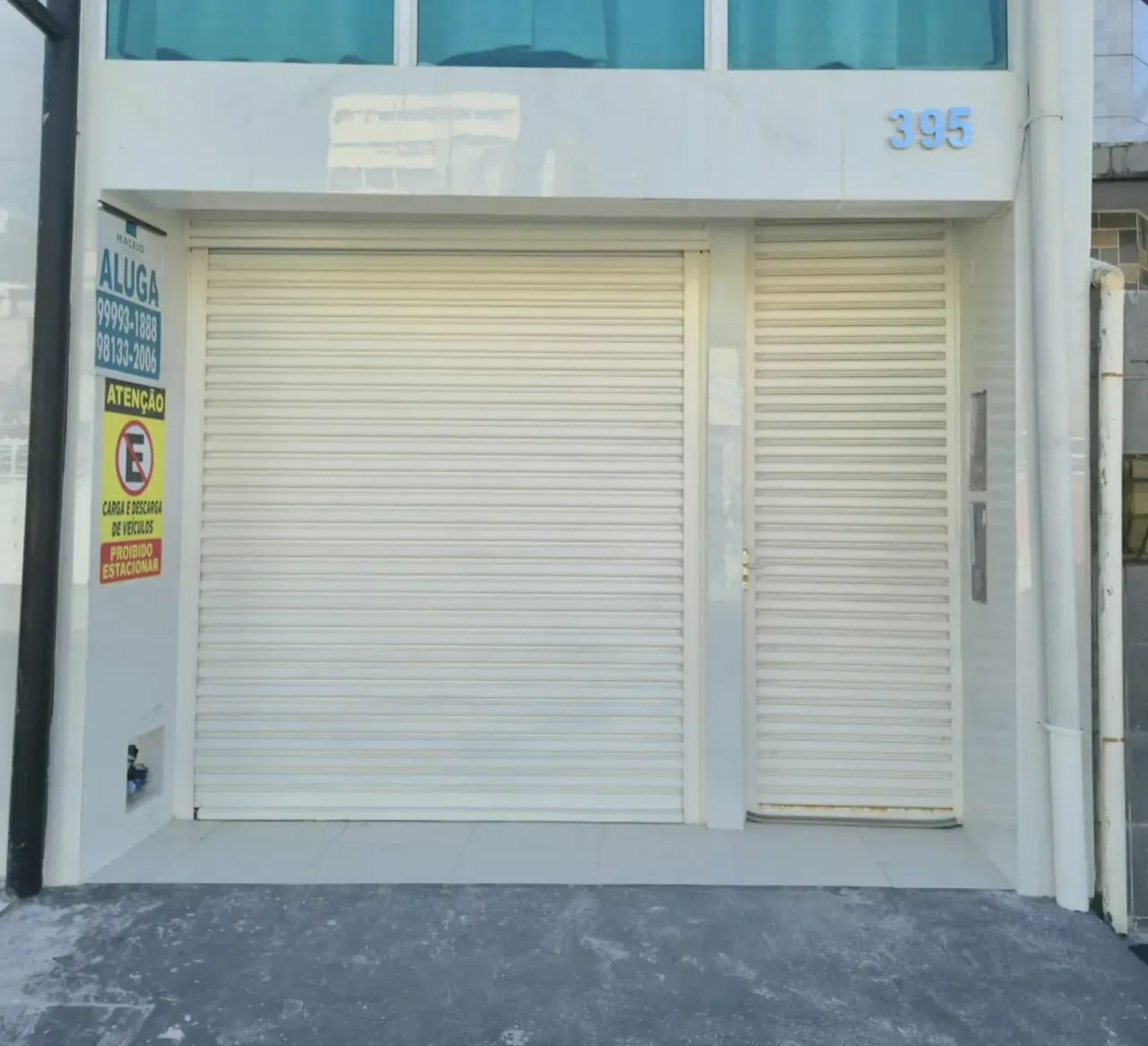 Alugo ponto comercial na Pajuçara com 90m², na melhor área comercial próximo a Roda Gigant
