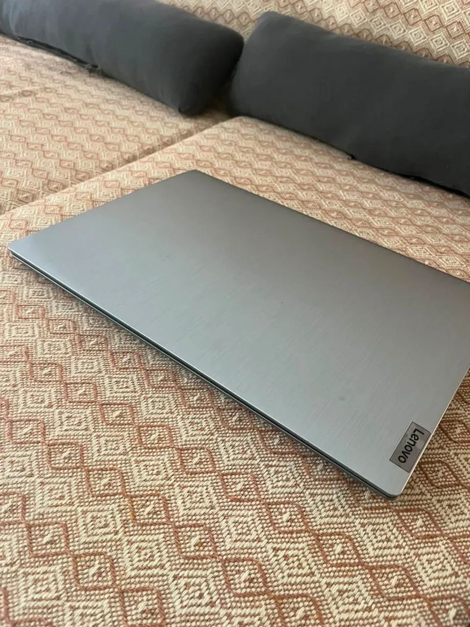 Notebook Lenovo, funcionando perfeitamente e apenas 12 meses de uso - Foto 2