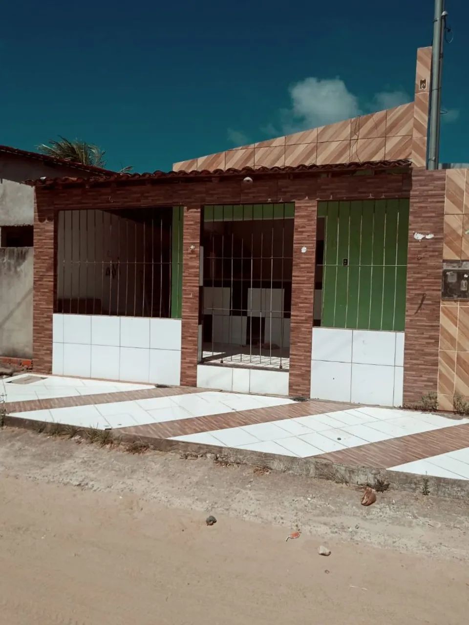 Vendo casa  com ponto de comercio