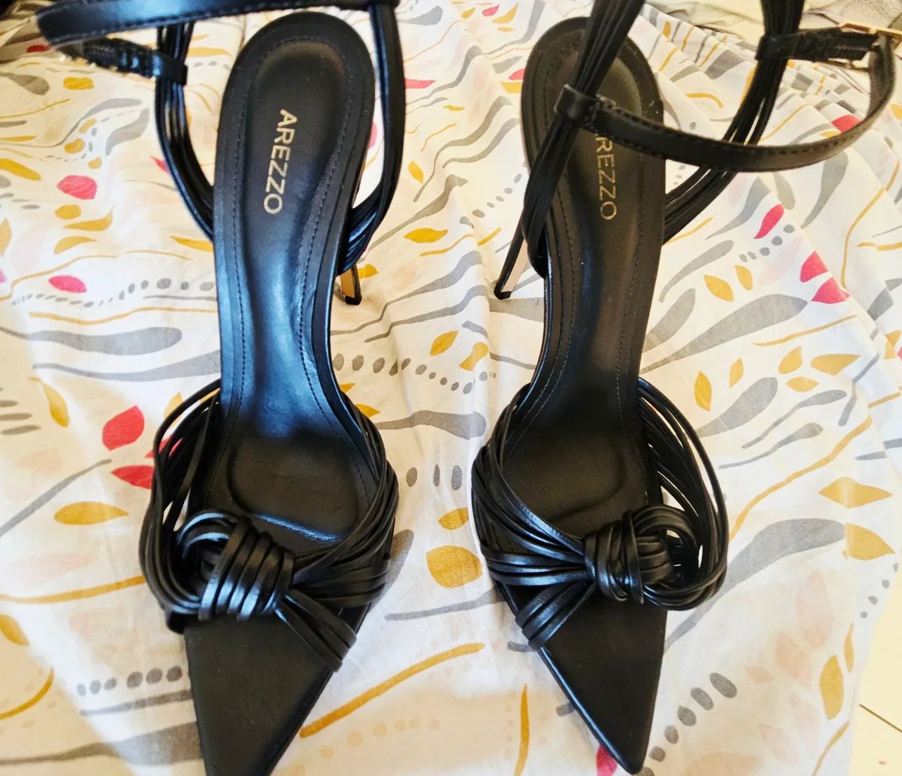 Sandalia Arezzo 37 Nova