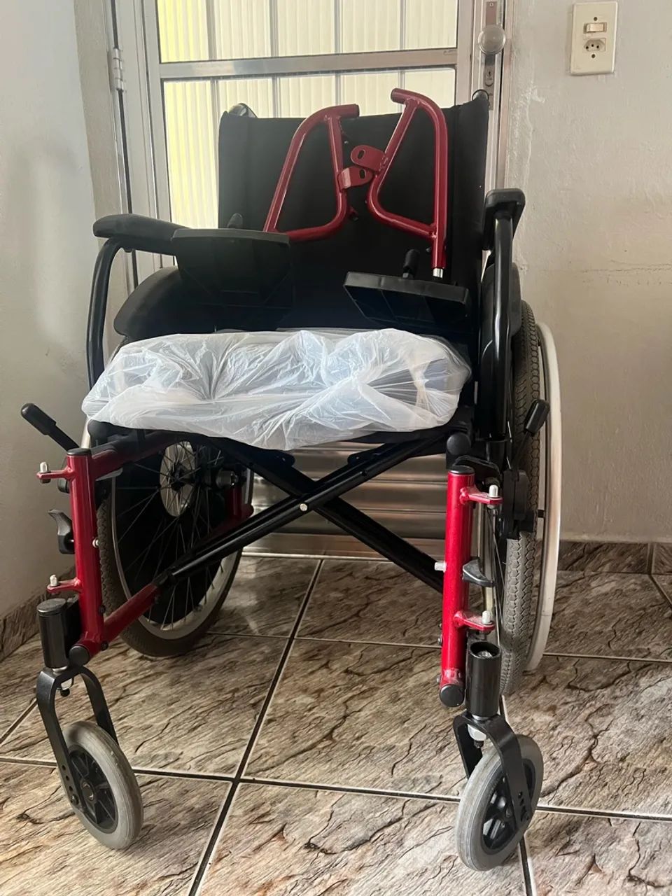 Cadeira de Rodas  - Foto 5