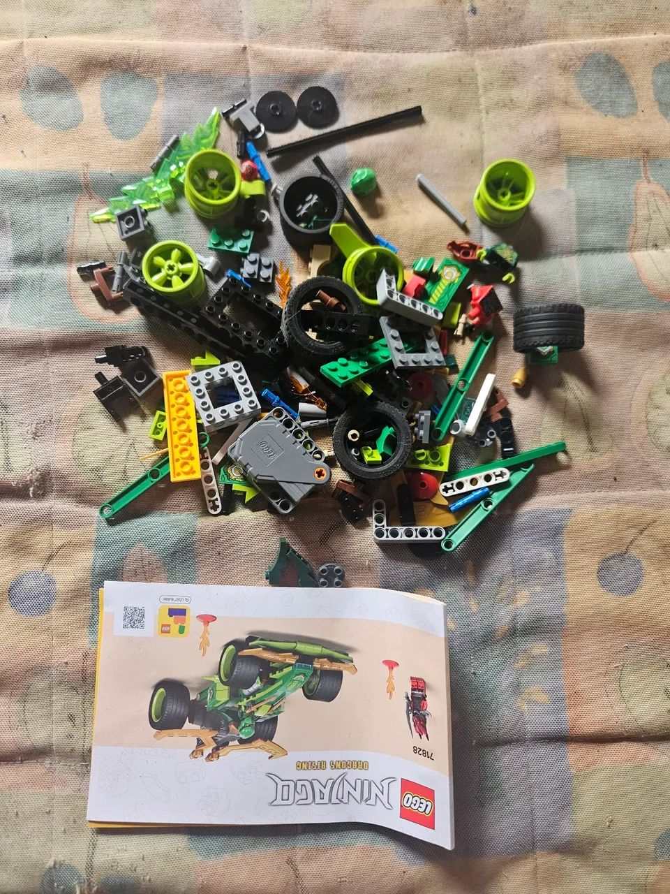 Lego ninjago 71828 Lloyd's pull backup race car - Brinquedos e