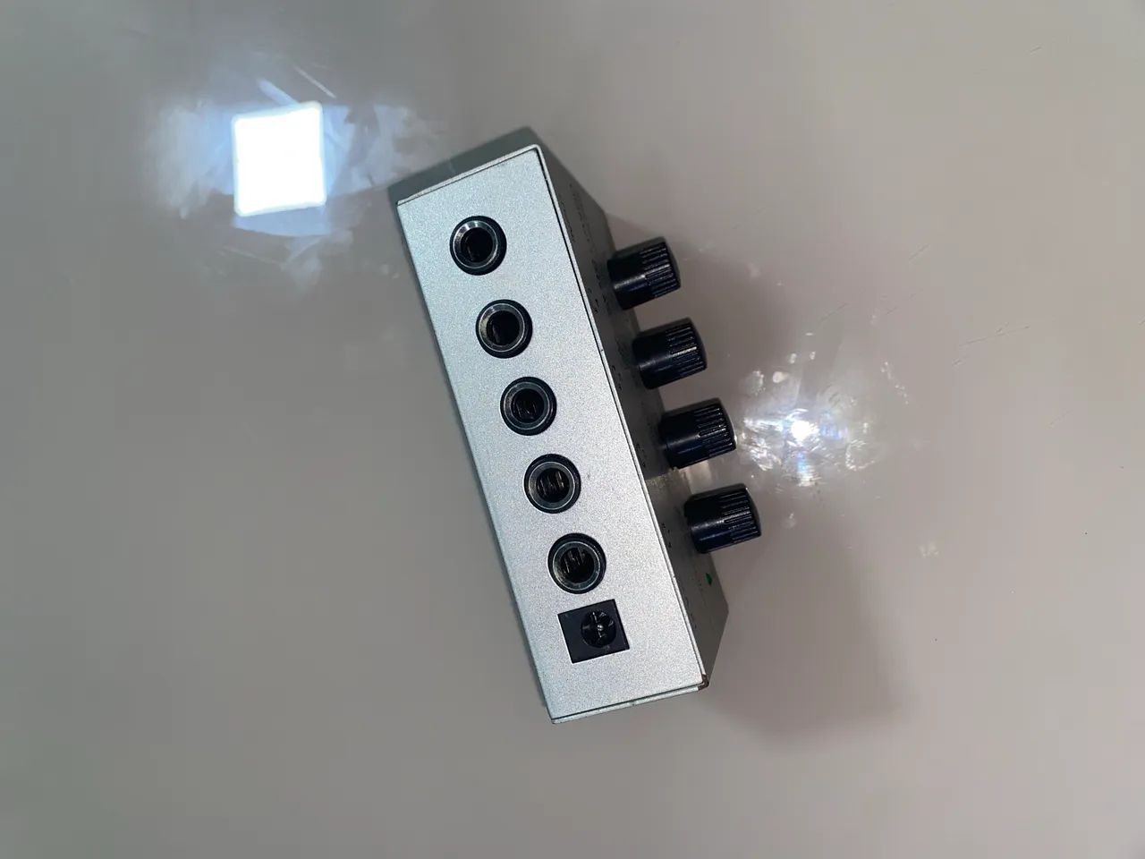 Amplificador de fone com 4 canais - Foto 4