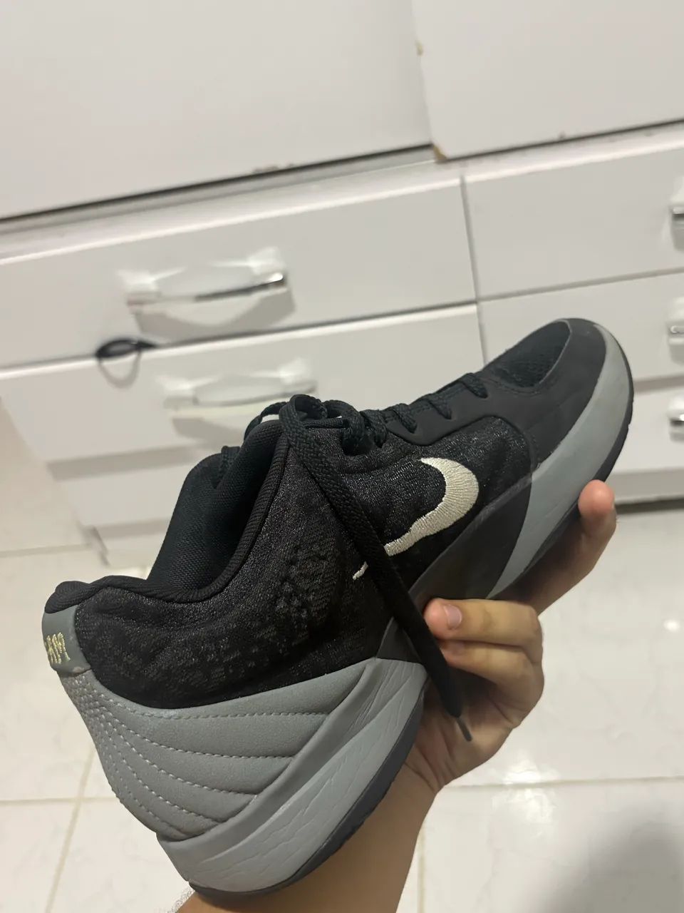 Tênis basquete Nike Ja 2 43 - Foto 2
