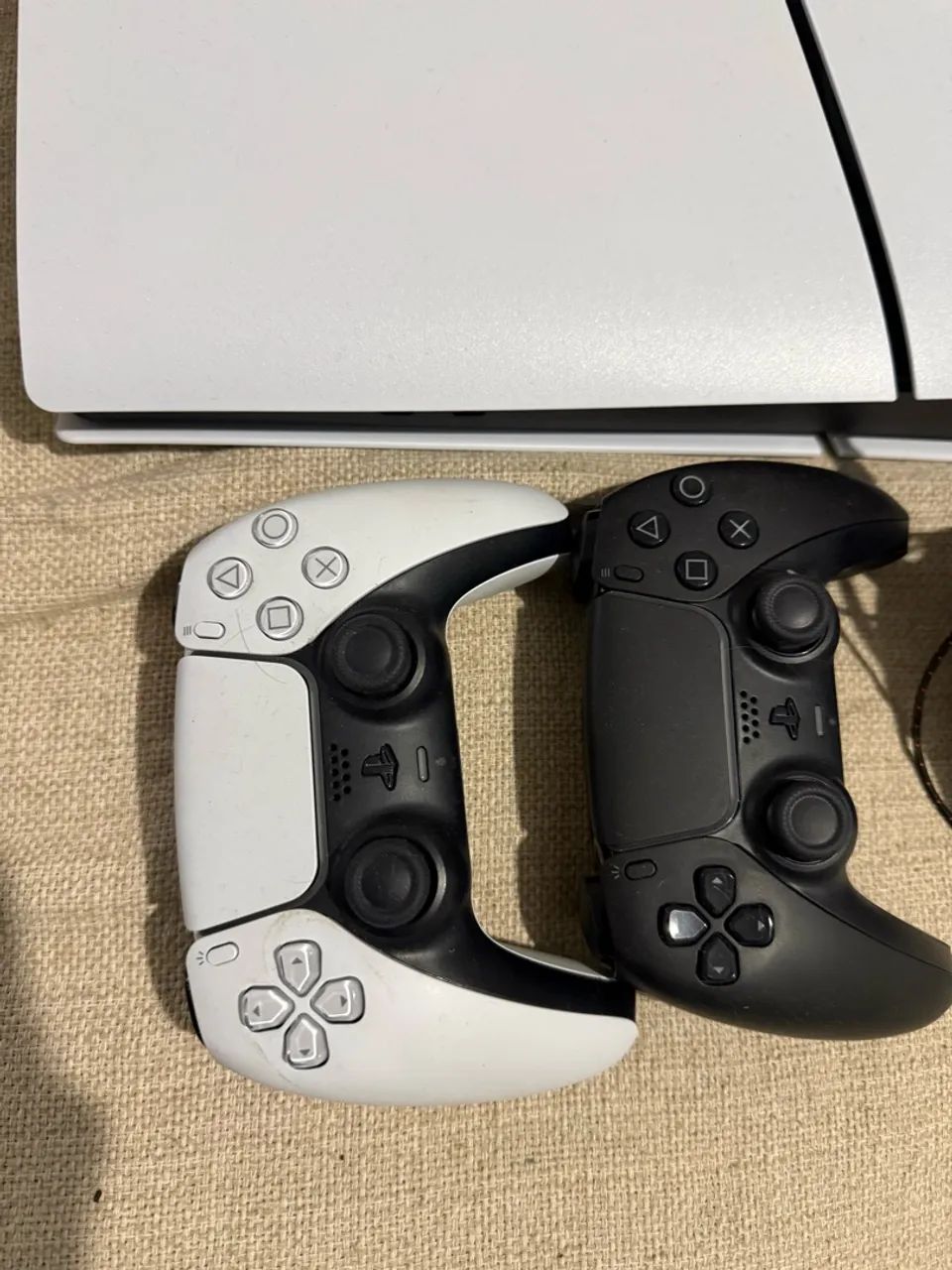 Vendo ps5 +2 controles+Head - Foto 3