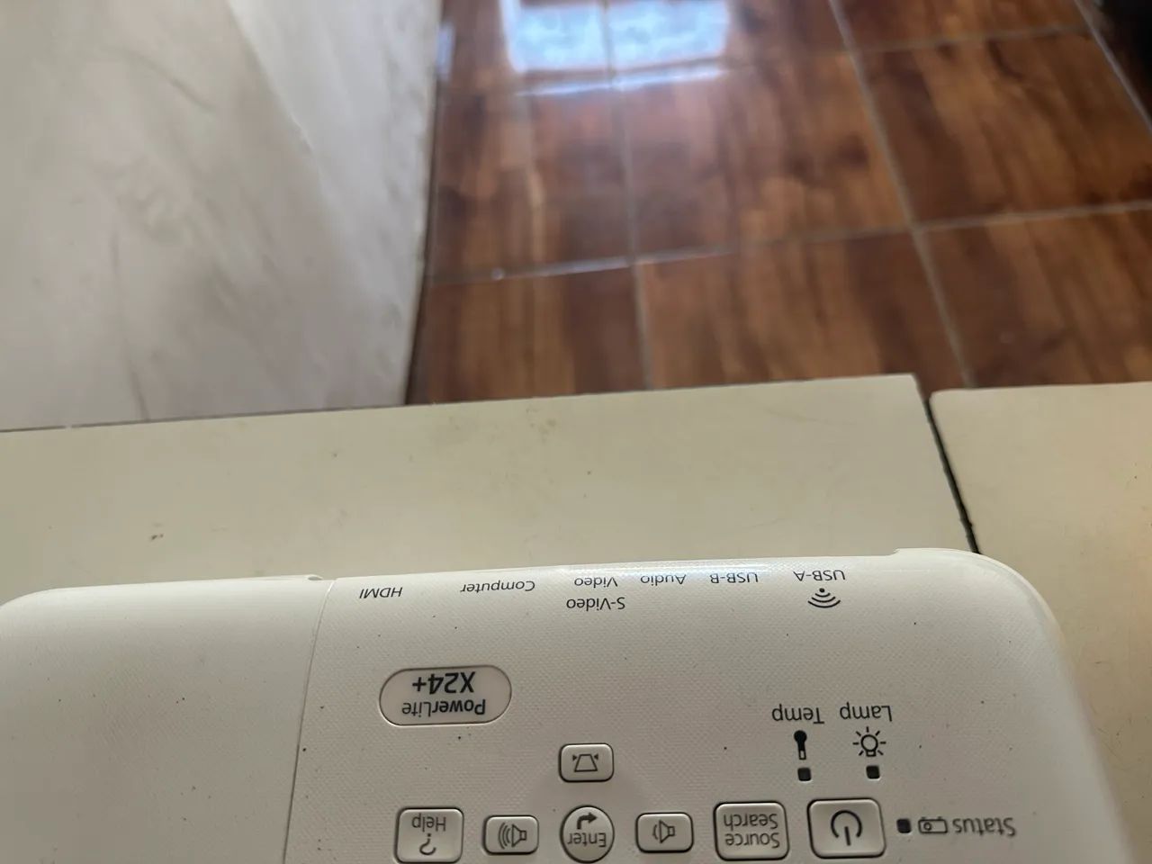 Projetor epson x24 com garantia  - Foto 3