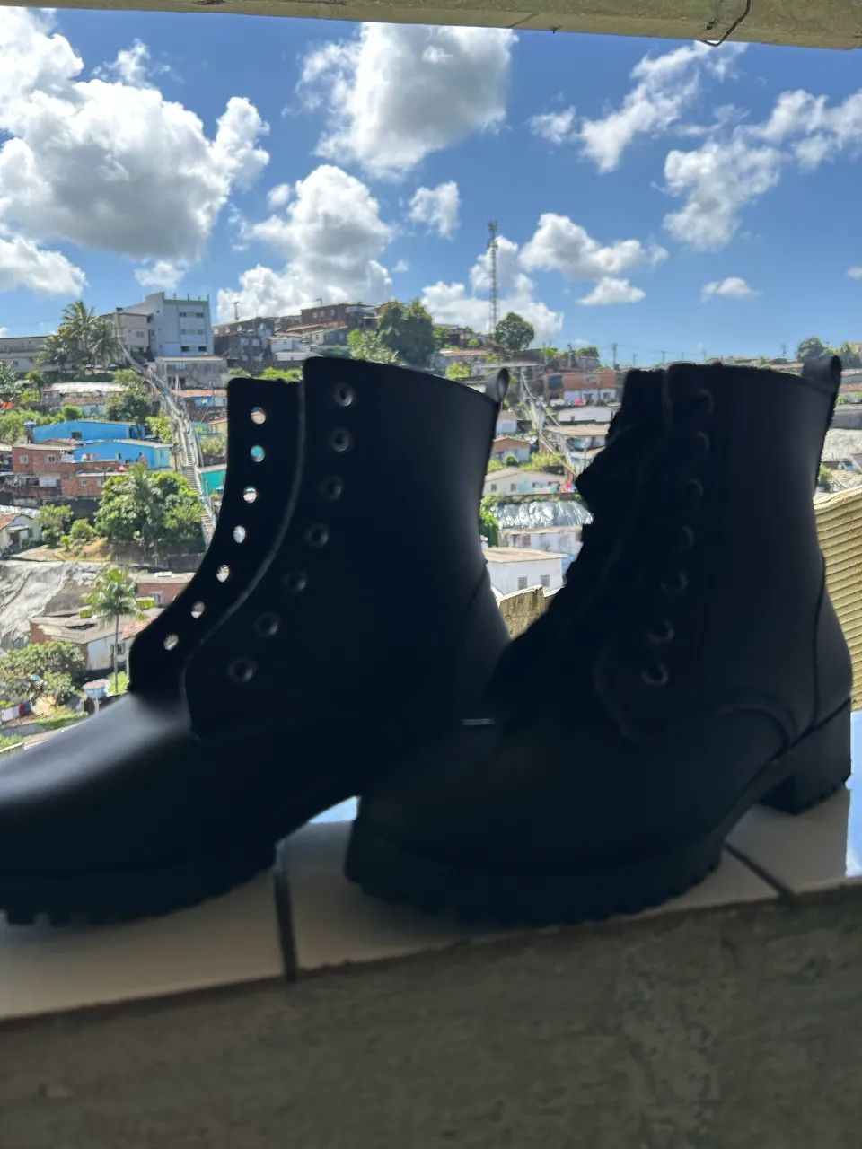 2 botas uma com salto e outra sem, nova sem marca de uso  - Foto 3