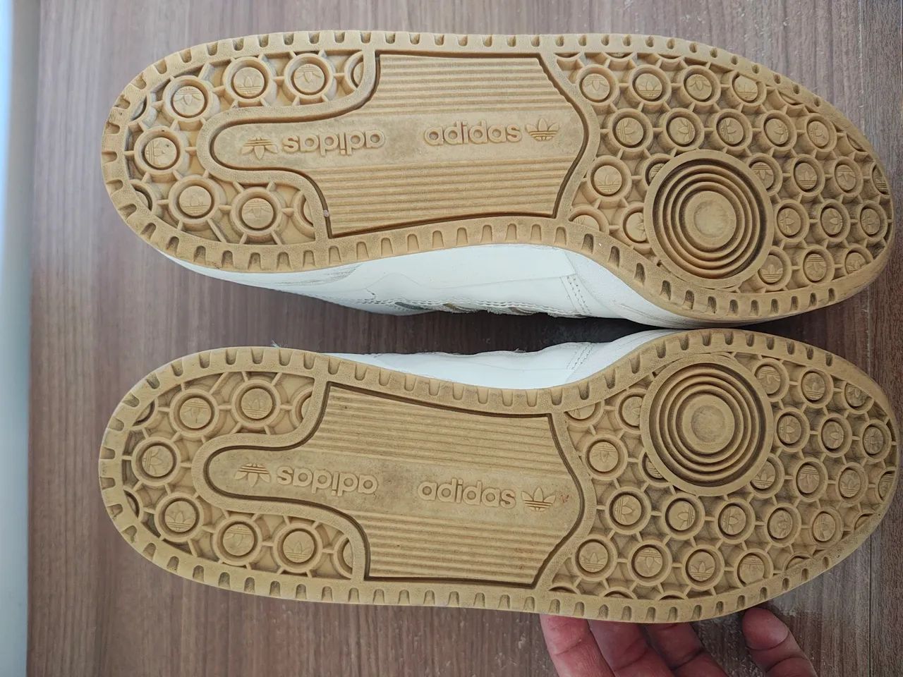 Tênis Adidas Fórum Low CL 41 usado - Foto 3