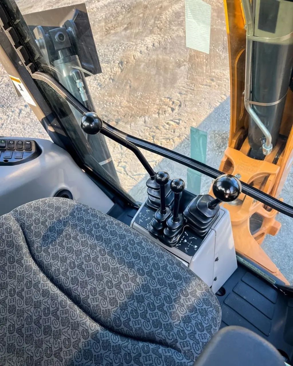 Retro Escavadeira Case 580N série 2 HD 2025 zero  - Foto 6