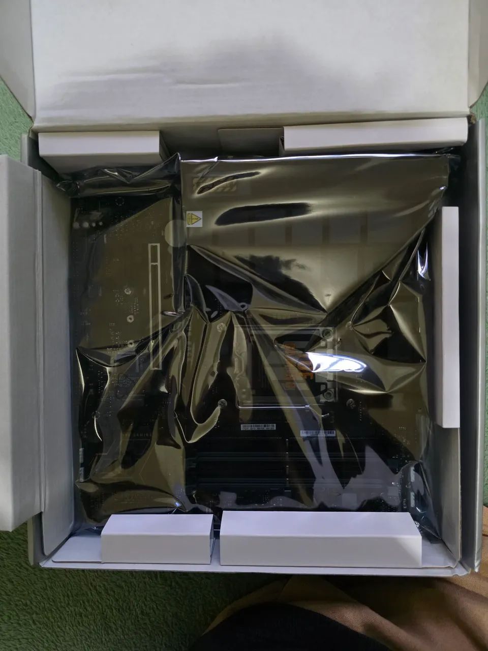Placa-Mãe ASUS TUF Gaming B650M-E WIFI. AMD AM5 - Foto 2