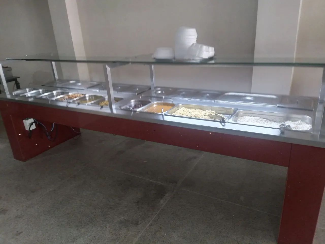 Vende-se um BIFÊ QUENTE E UM FRIO - Foto 2