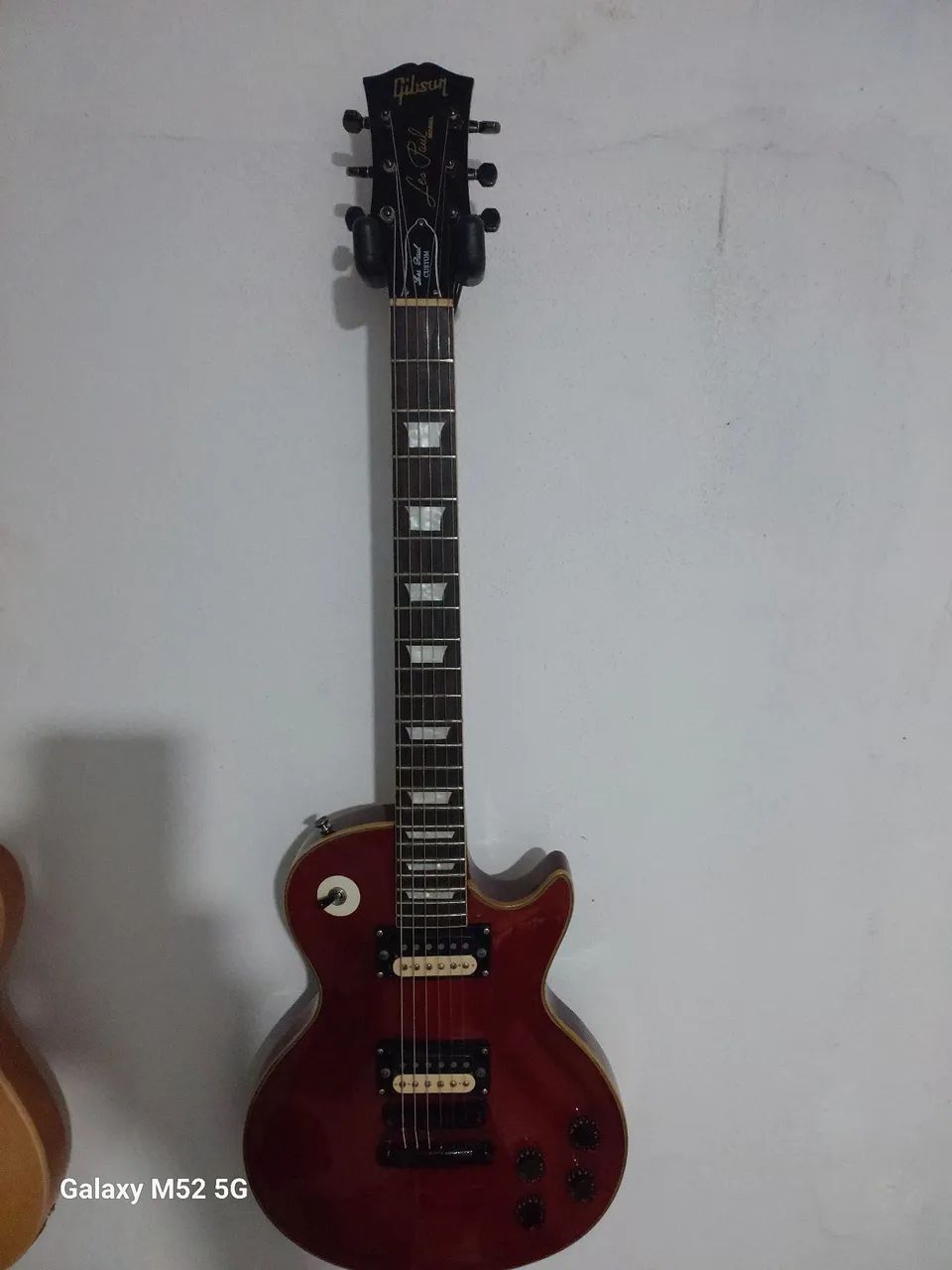 Guitarra less paul tagima  com logo Gibson  - Foto 3