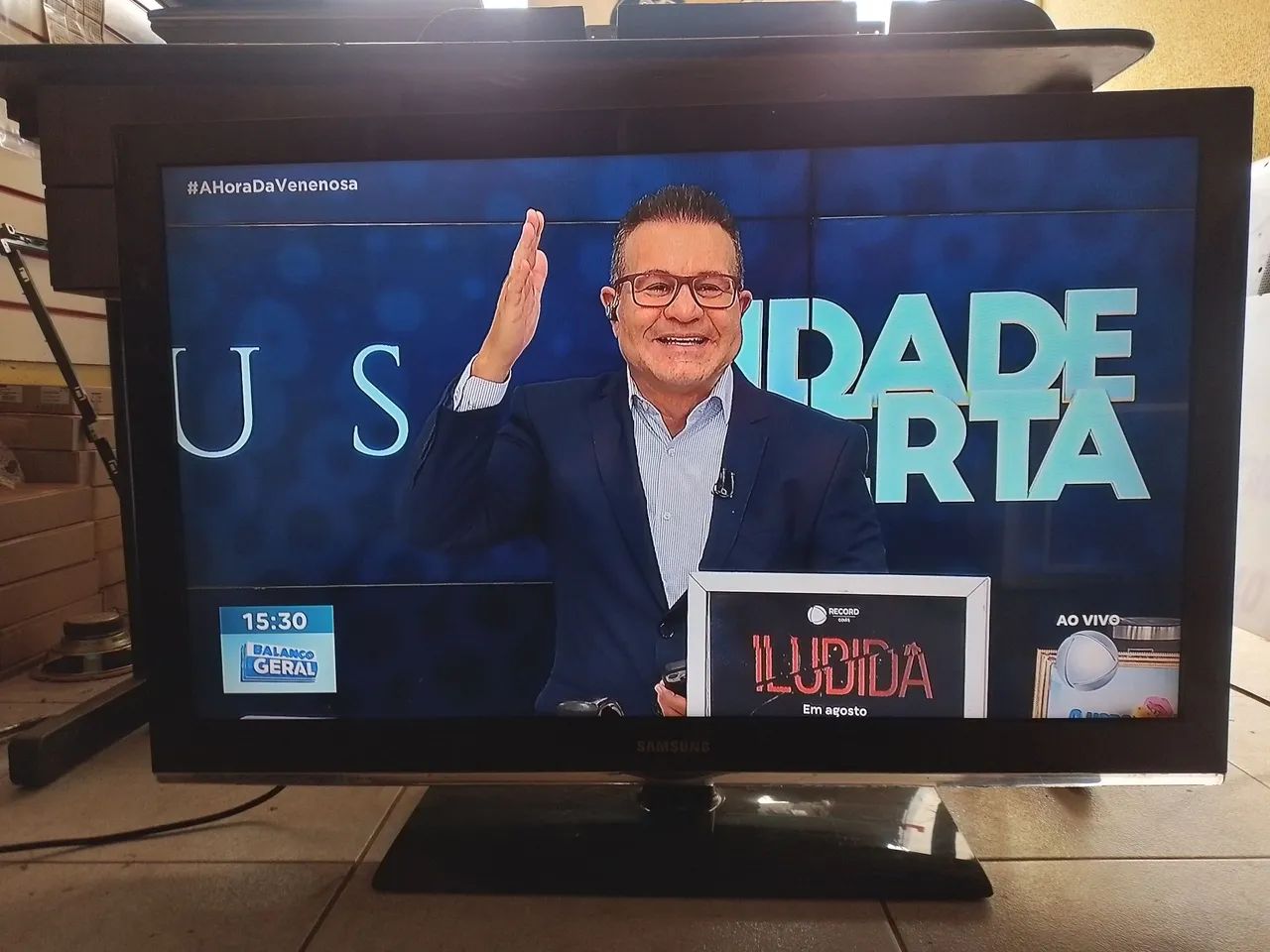 Vende-se tv digital samsung 40 polegadas em perfeito estado  - Foto 2