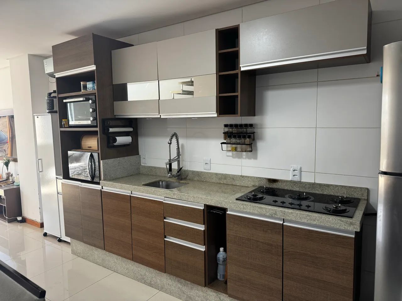 Vendo cozinha com pedra e cooktop - Foto 2