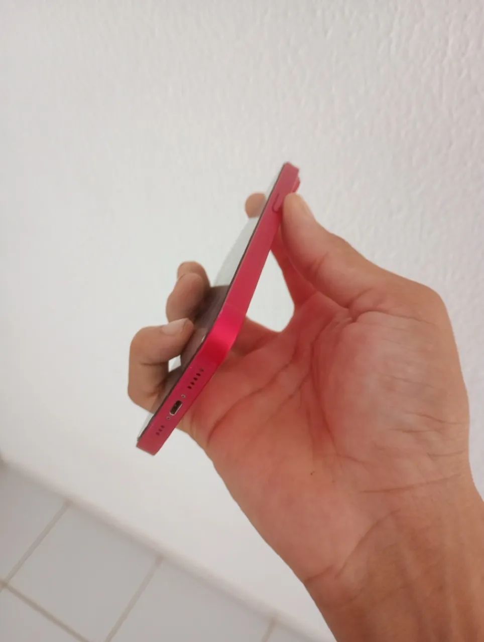 iPhone 14 red  - Foto 5