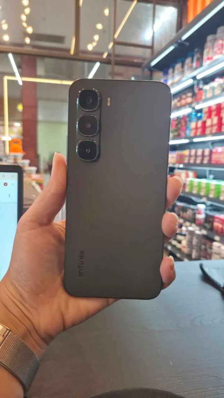 VENDO infinix hot 60 pro - Foto 2