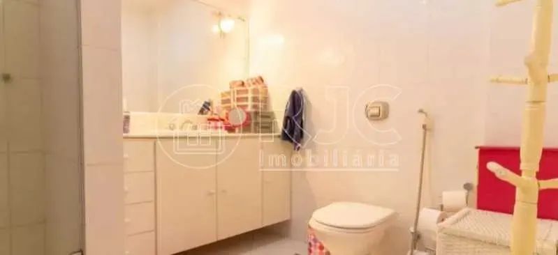 Imóvel para venda possui 136 metros quadrados com 4 quartos em Tijuca - Rio de Janeiro - R - Foto 19