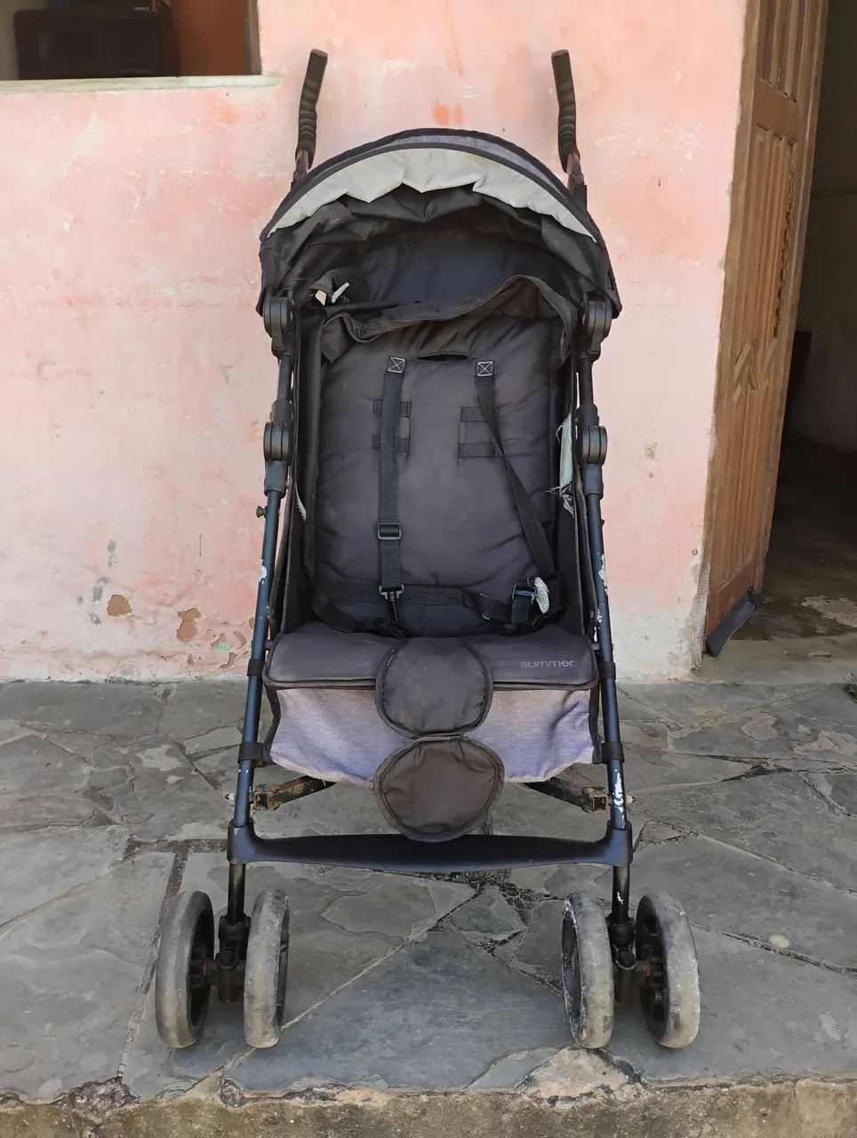 Carrinho de bebê bem conservado em bom estado  - Foto 4