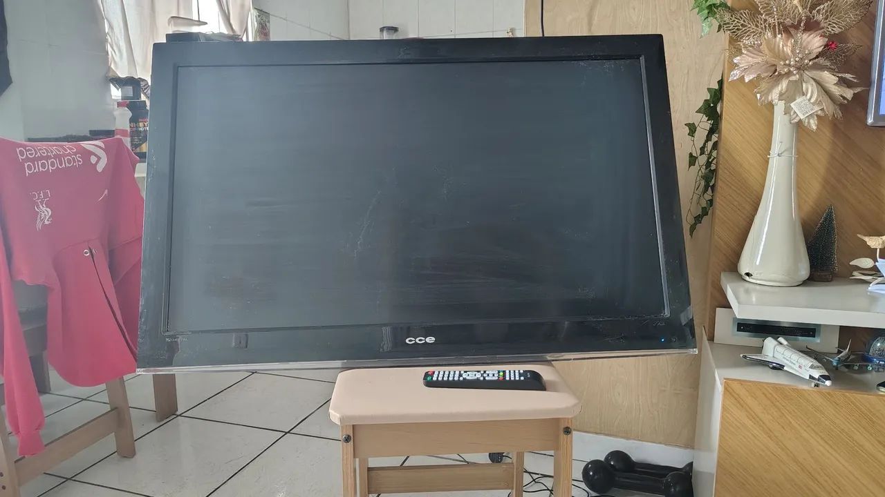 Tv CCE 43 digital com controle linda imagem - Foto 3