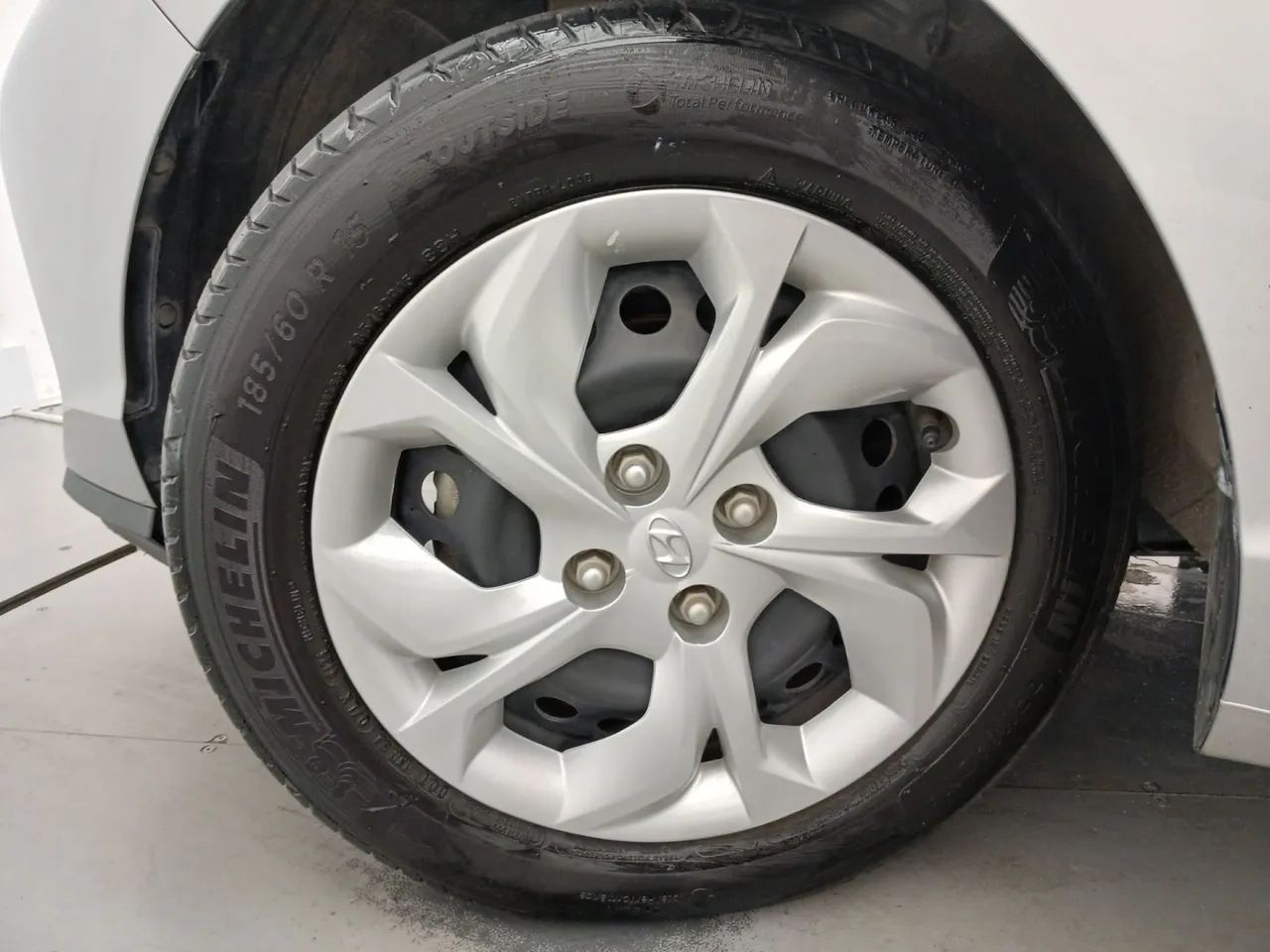 Hyundai HB20S Comfort Plus 1.0 TB Flex 12V Mec., foto 11 de 18