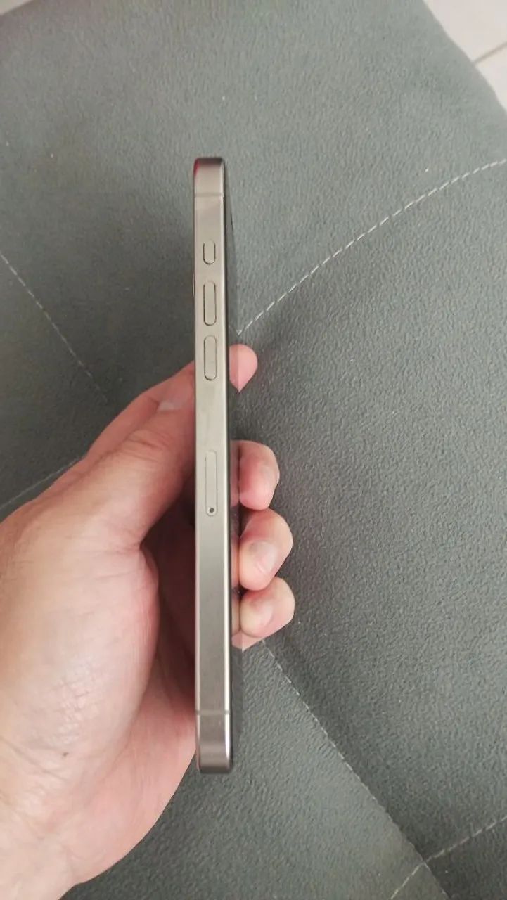 Vendo iPhone 15 Pro Max 256GB - Foto 2
