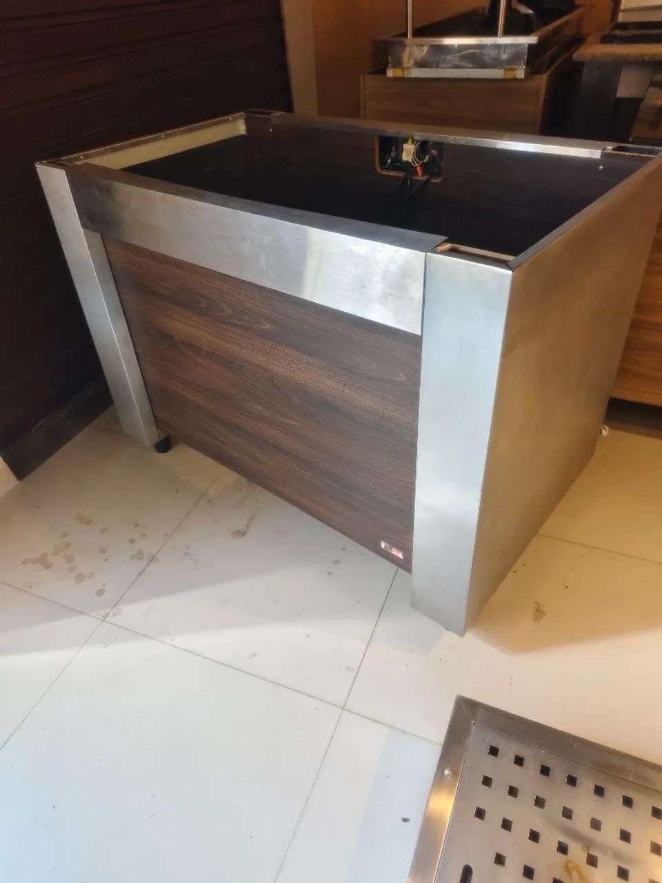 Buffet térmico (ilha) 1,70m  - Foto 2