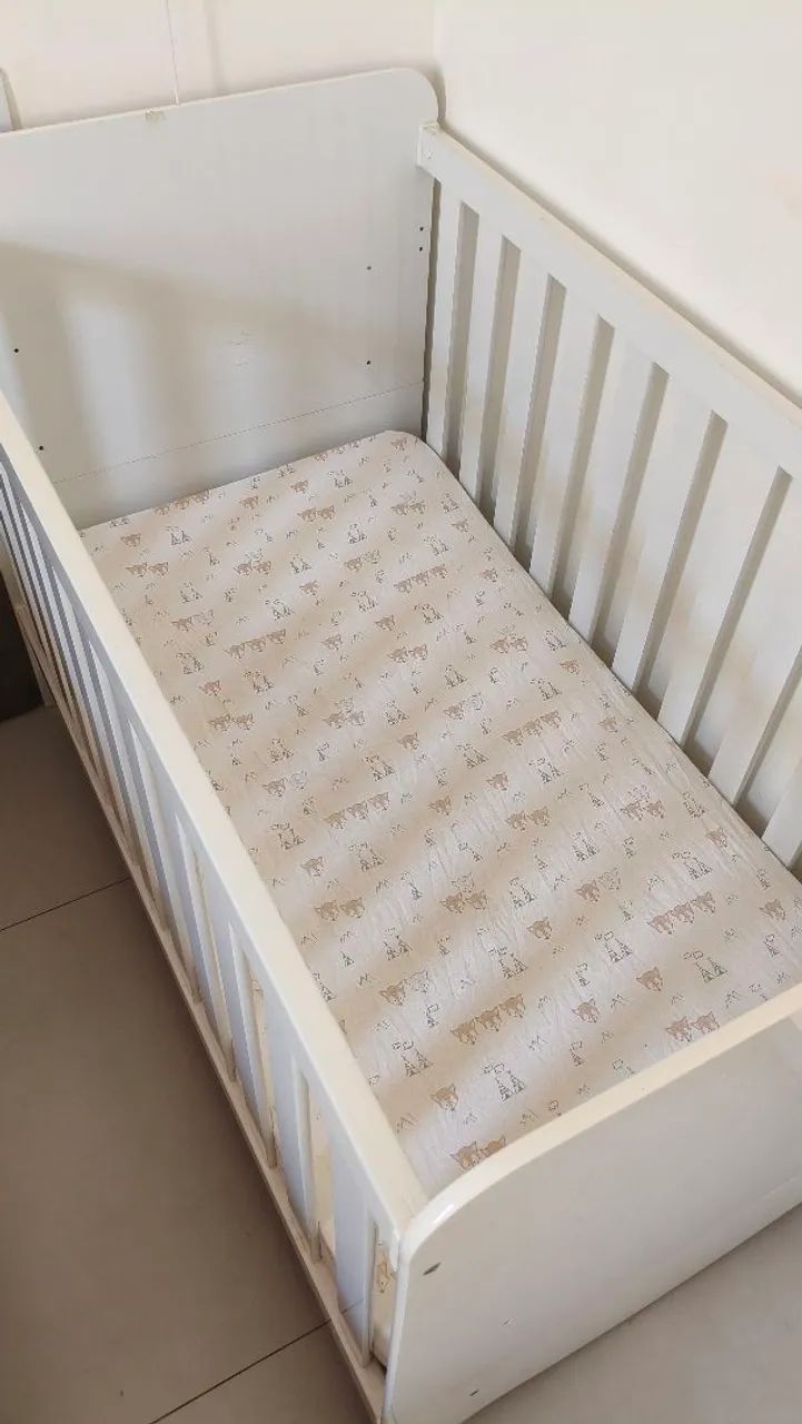 Berço com colchão orthocrin e mosquiteiro  - Foto 3