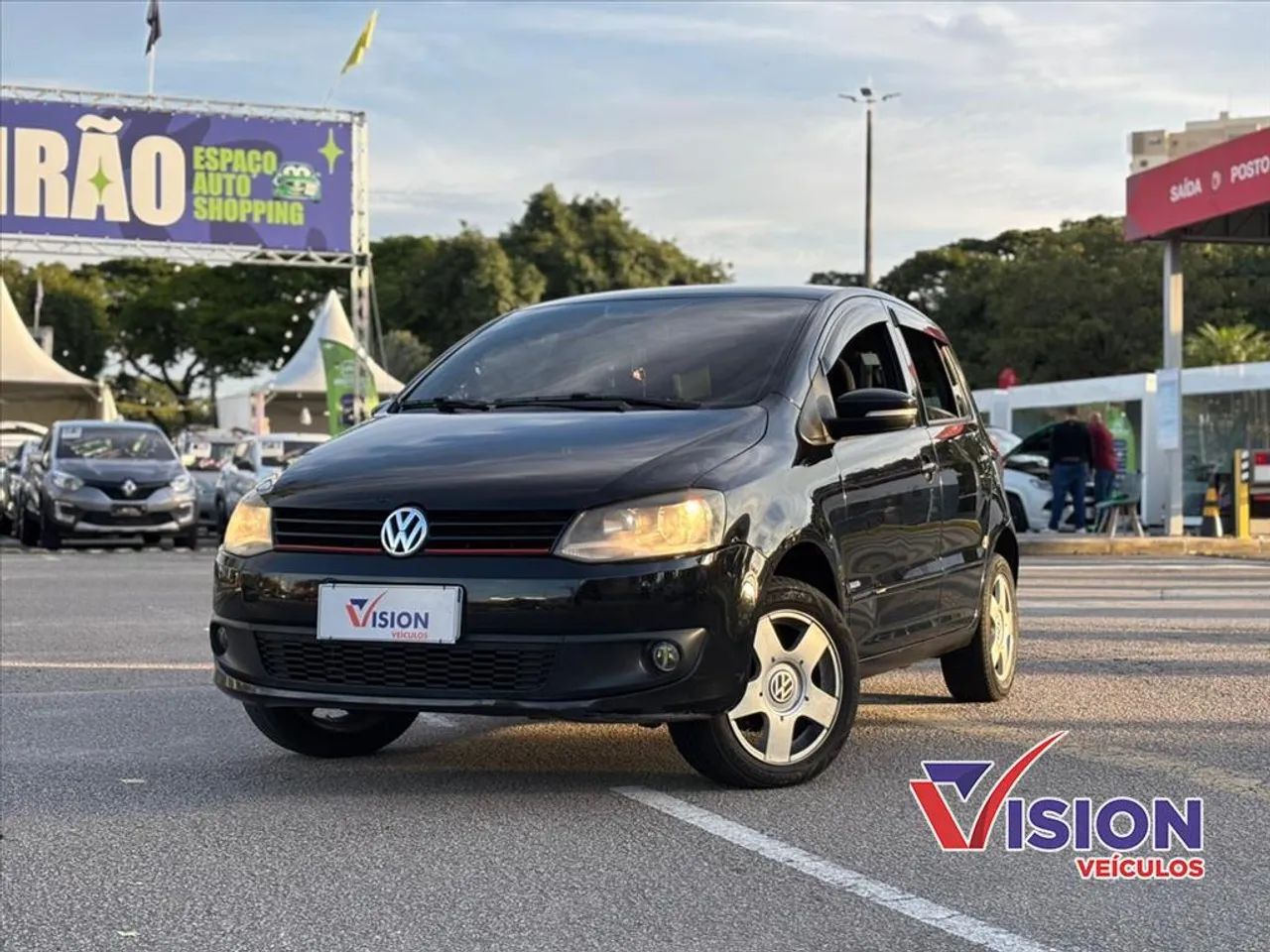 Volkswagen Fox 1.0 MI Total Flex 8V 5P 2013