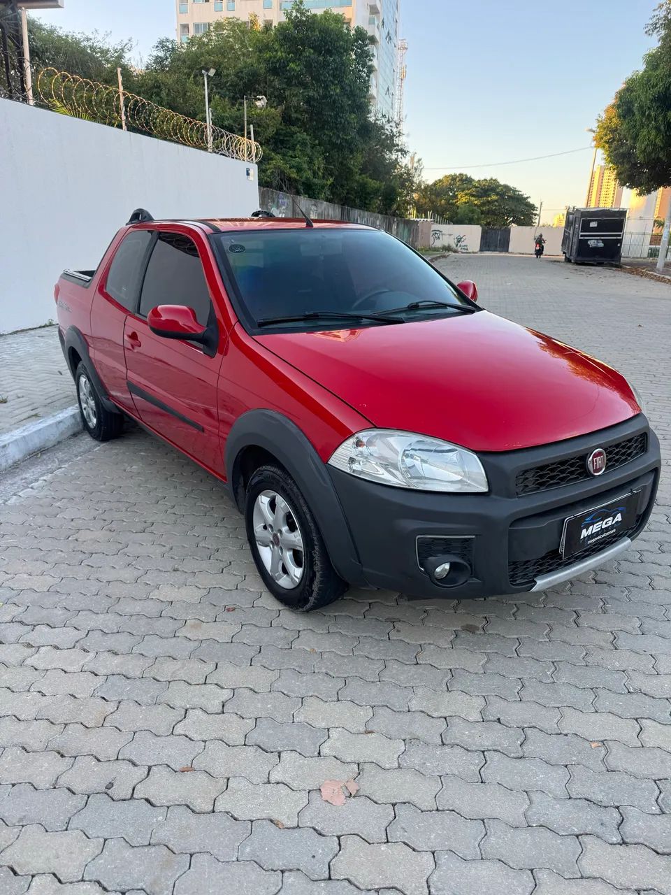 Fiat Strada Freedom 1.4 Flex 8V CD 2019 - Foto 2