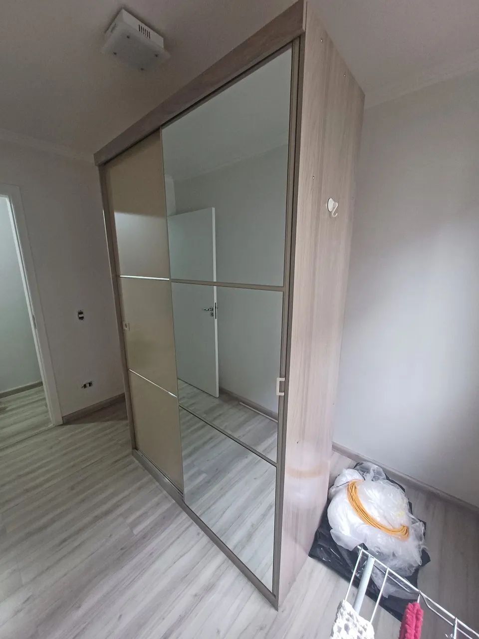 Guarda Roupa 