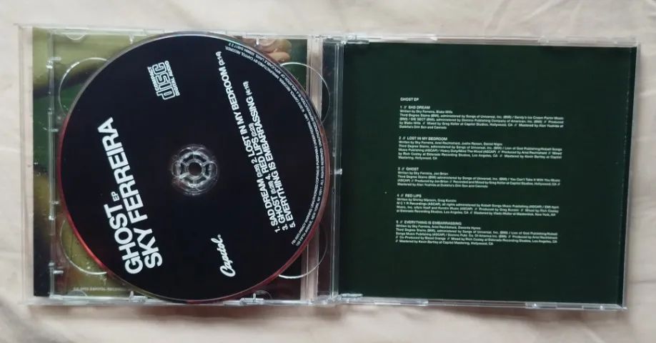 Sky Ferreira - Night Time, My Time + Ghost (EP) - CD Duplo / Importado - Foto 4