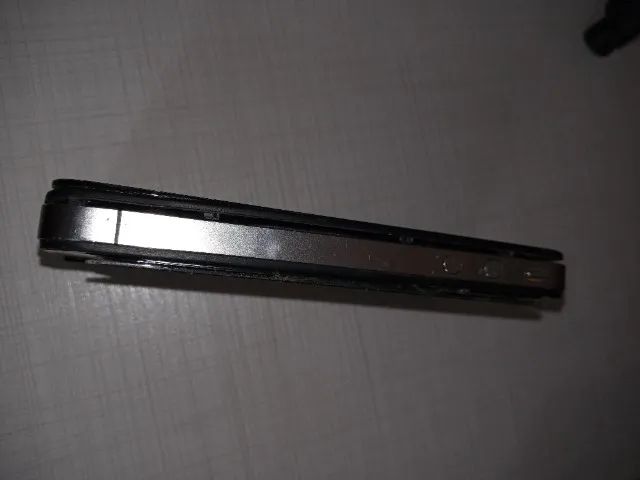 Celular Relíquia IPHONE 4 - para peça ou guardar  - Foto 3