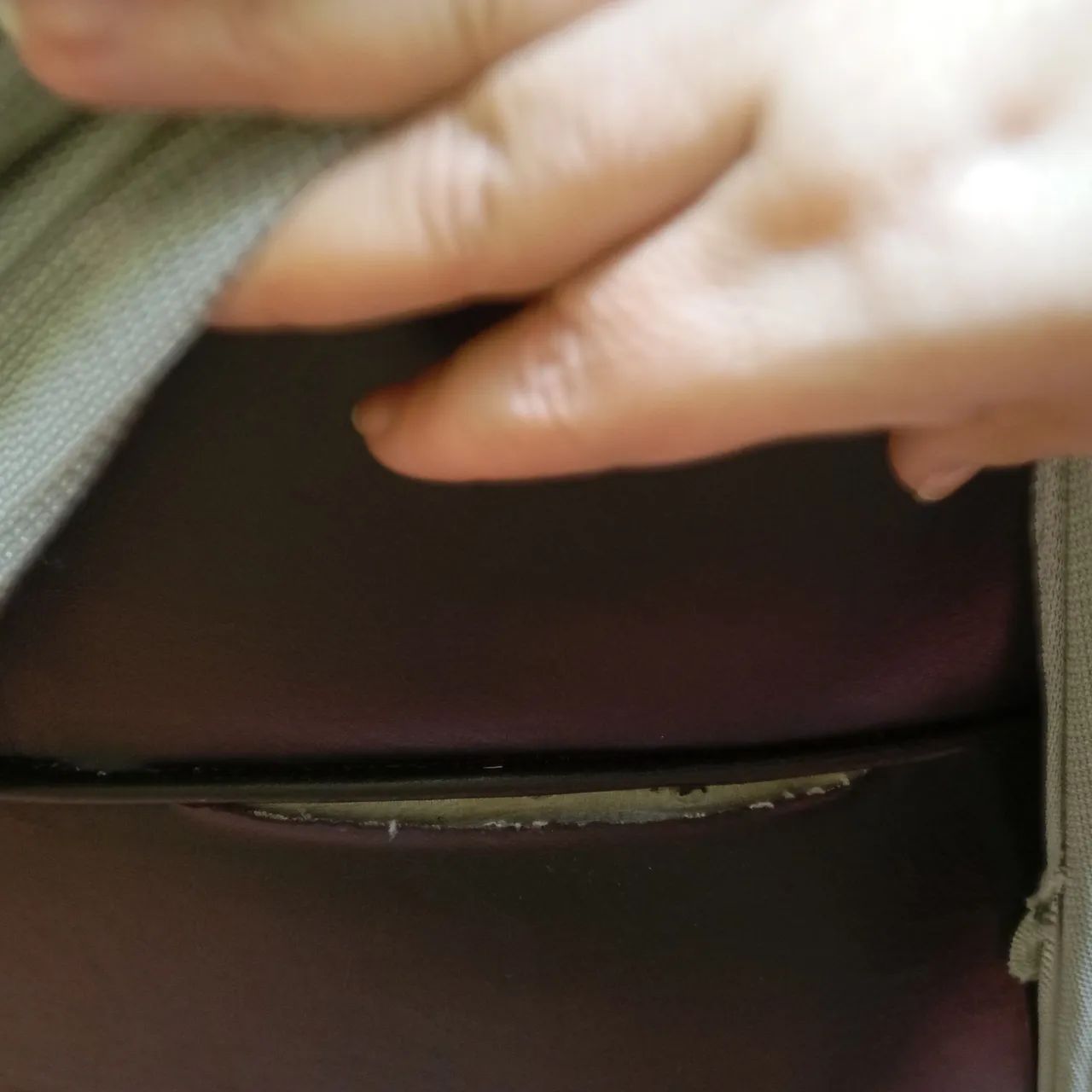 Sofá de Couro 3 lugares - Foto 4