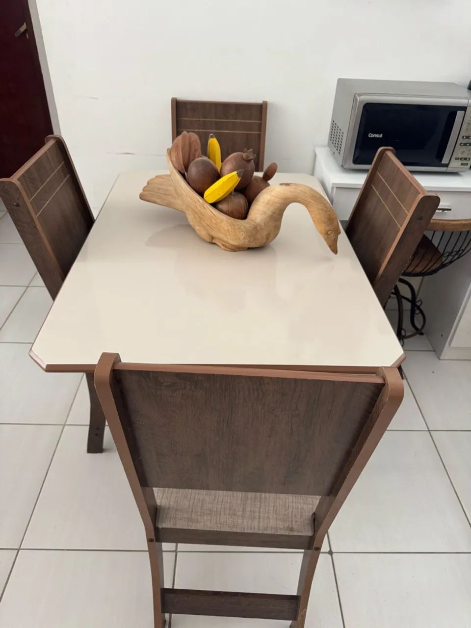 Mesa com 4 cadeiras - Foto 2