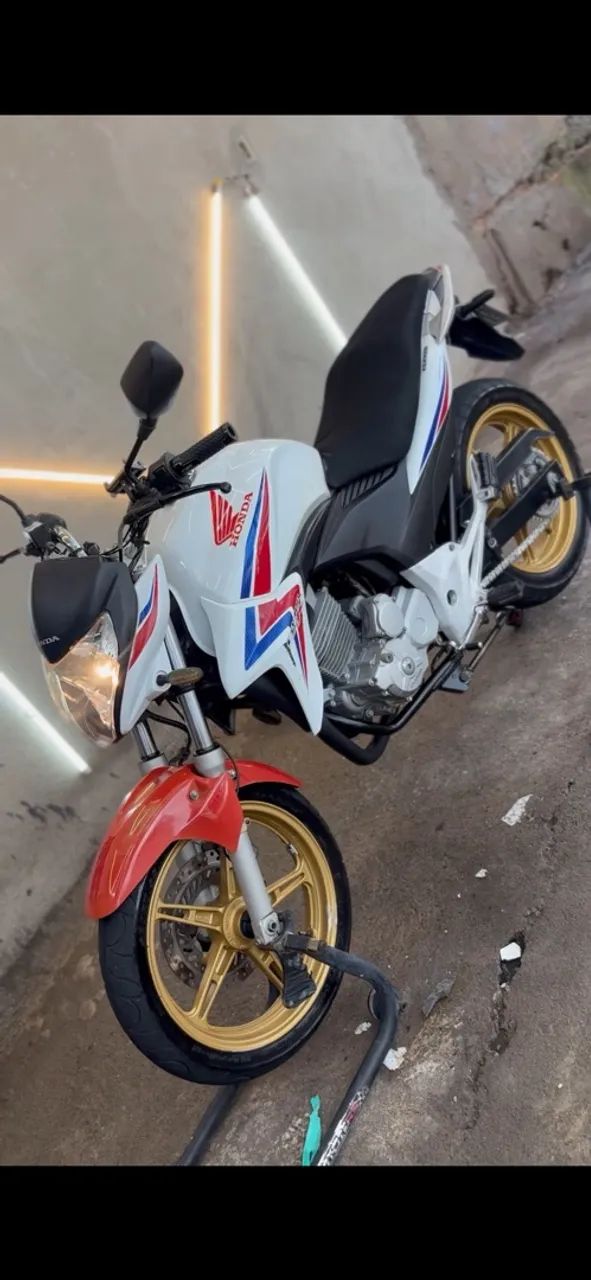Vende-se Cb300r 2014/15 flex - Foto 3