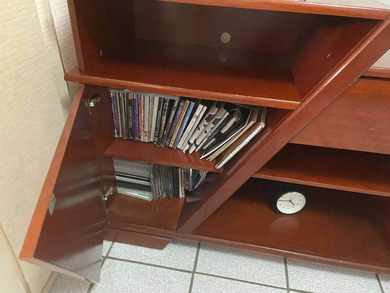 Rack para sala Rudnick