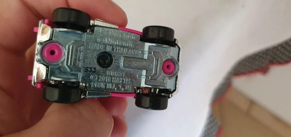 Hot Wheels Original Waluigi Mario Kart Mattel - Foto 3