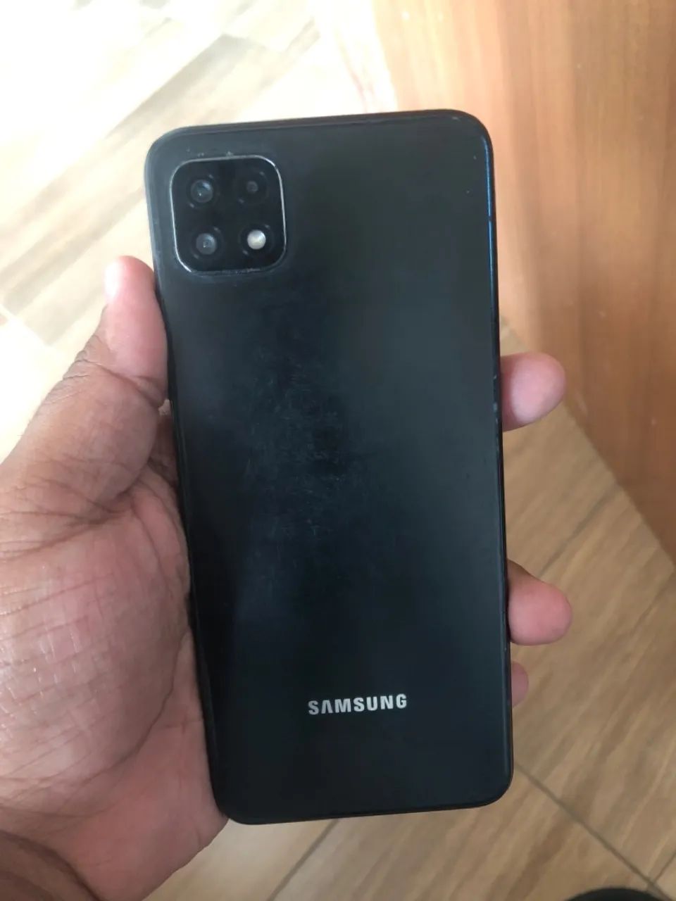 Vendo galaxy A12 só tem que arruma ele,ele dá uma parada e volta  - Foto 2