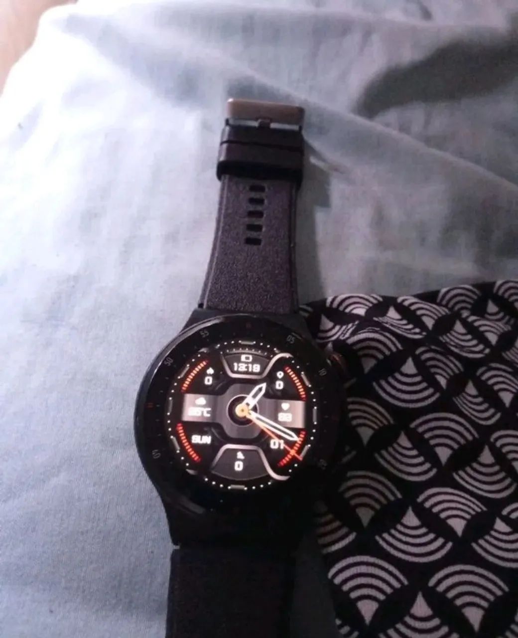 Smartwatch redondo lige com duas pulseiras  - Foto 2