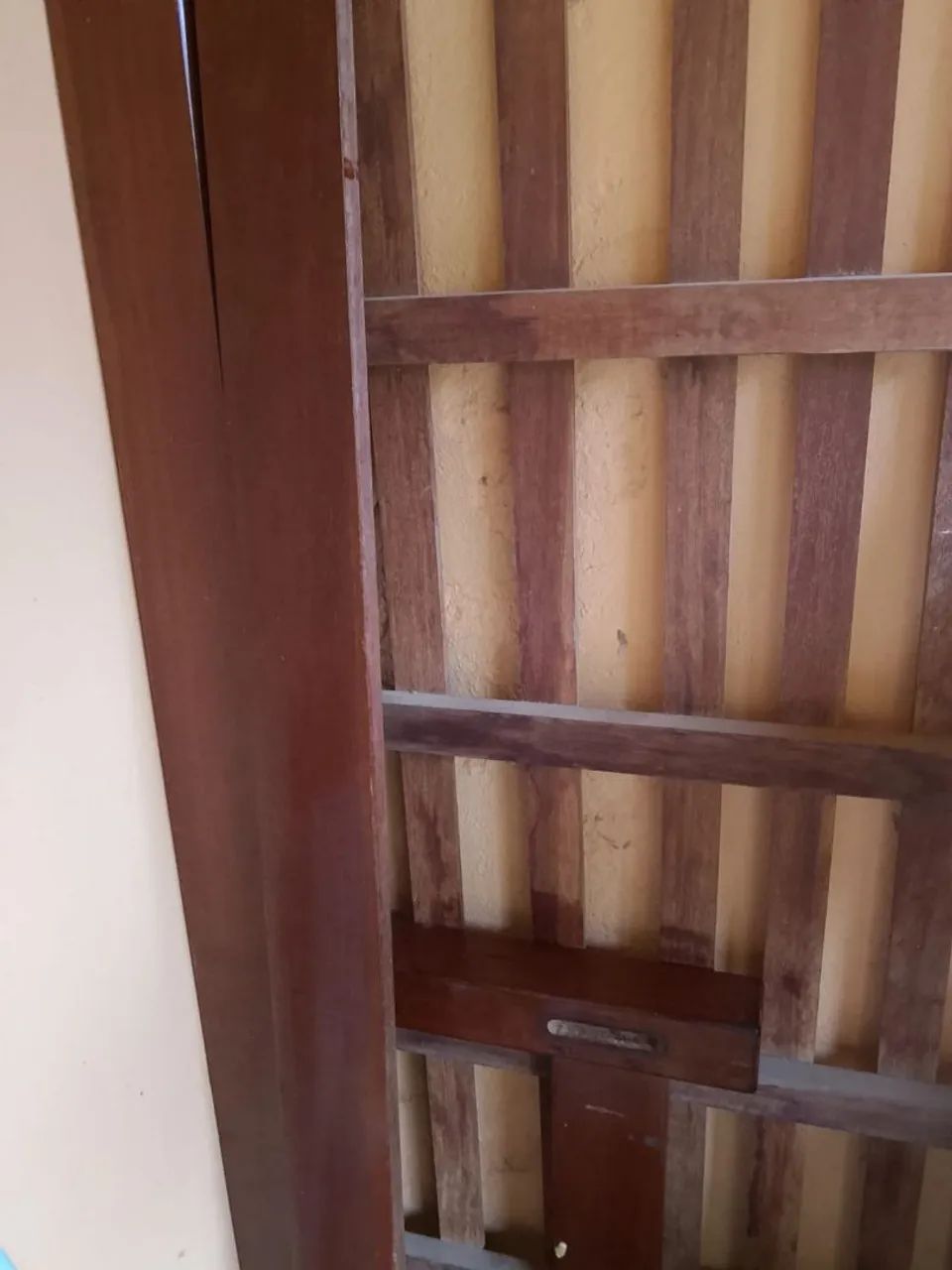 Cama de solteiro seminova em.otimo.estado