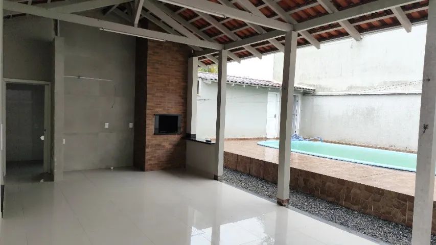 Aluga se casa com piscina - Foto 3
