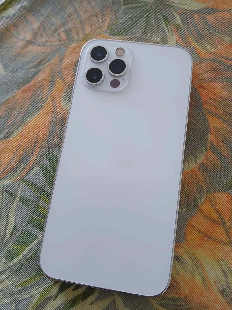 IPhone 12 Pro 256g Branco - Foto 4