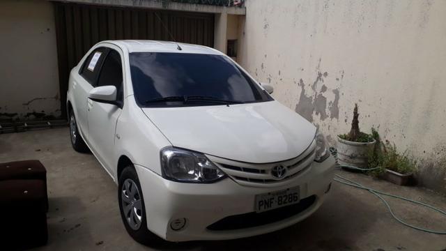 Etios sedã 2015/2016 1.5 4 pneus novos whatsapp - Foto 7