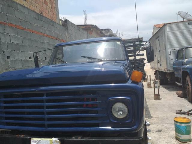 Vendo caminhão Ford