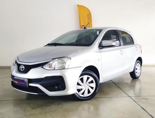TOYOTA ETIOS HB XS 15 MT - Foto 7